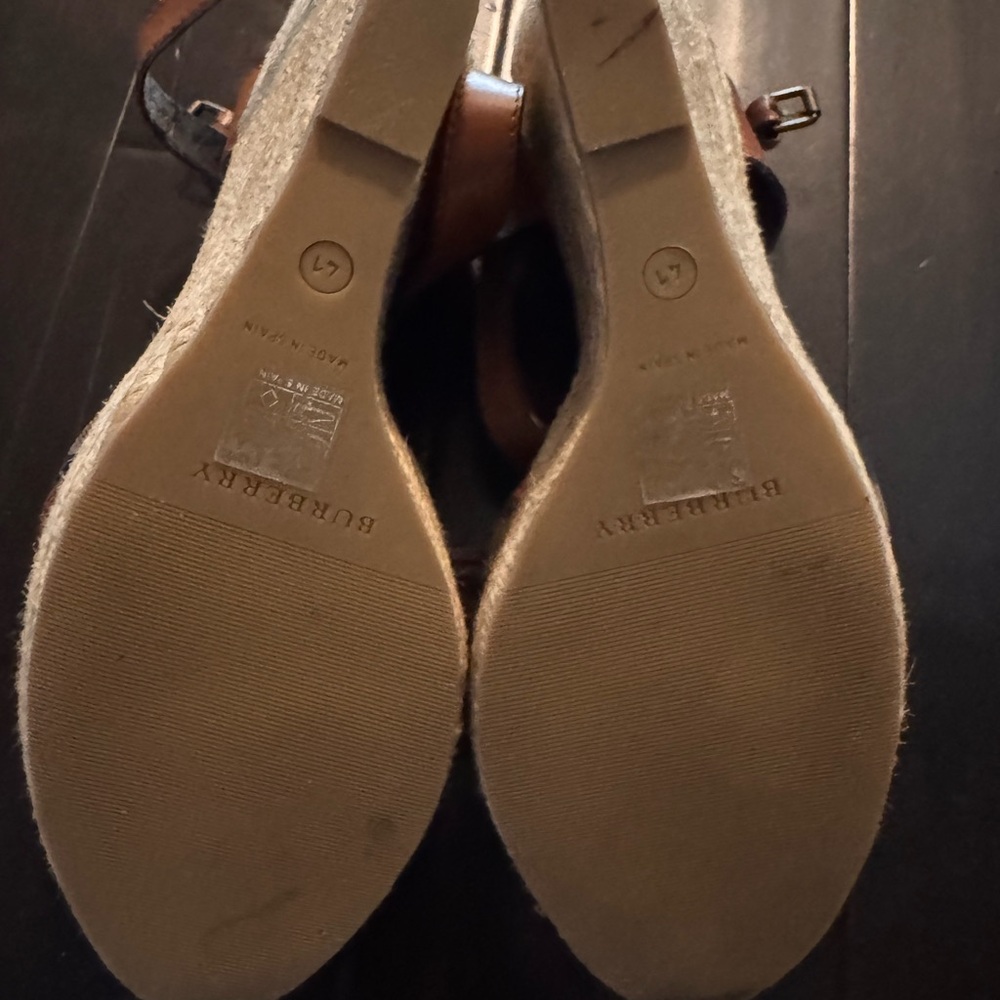 Burberry Women's Tan and Black Check Sandals - Picture 5 of 6